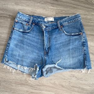 Abercrombie & Fitch Short